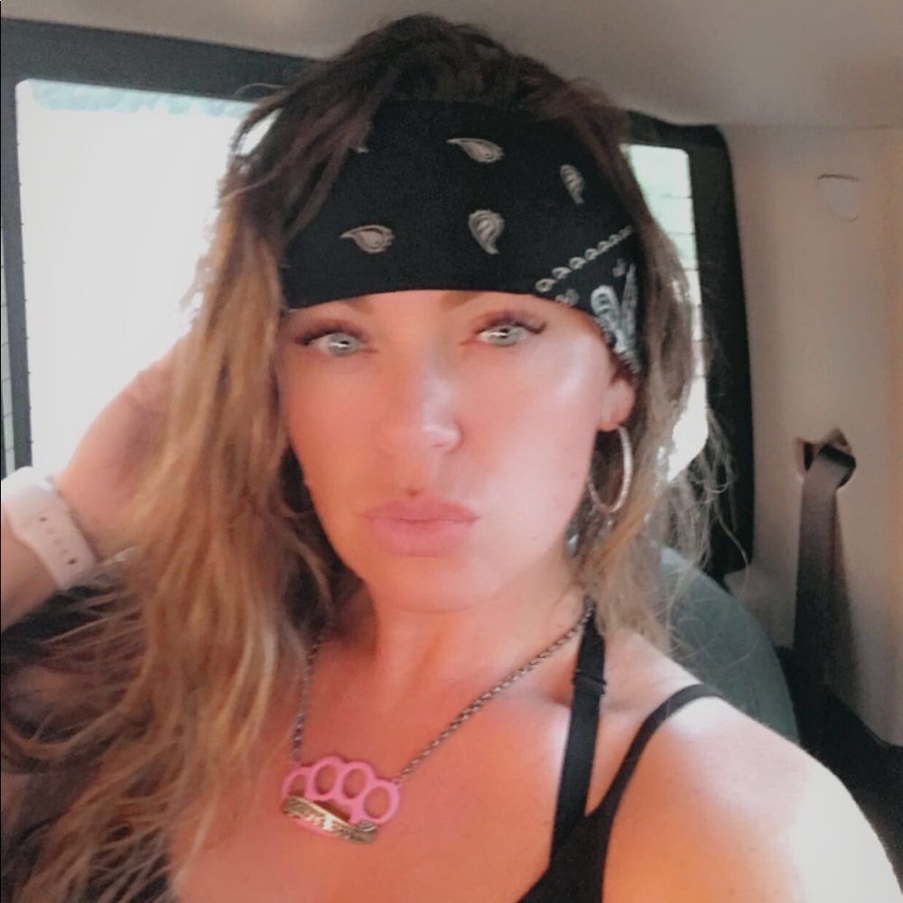 Meet your Posher, Stefanie